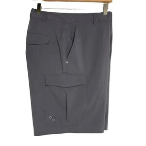 Under Amour 36 gray cargo athletic‎ shorts